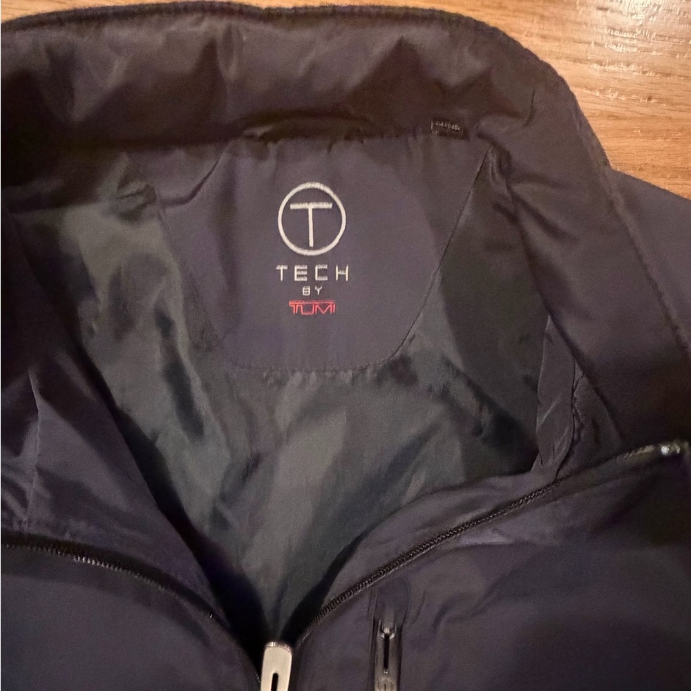 Tumi Tech Navy Windbreaker Jacket XL - Picture 2 of 5